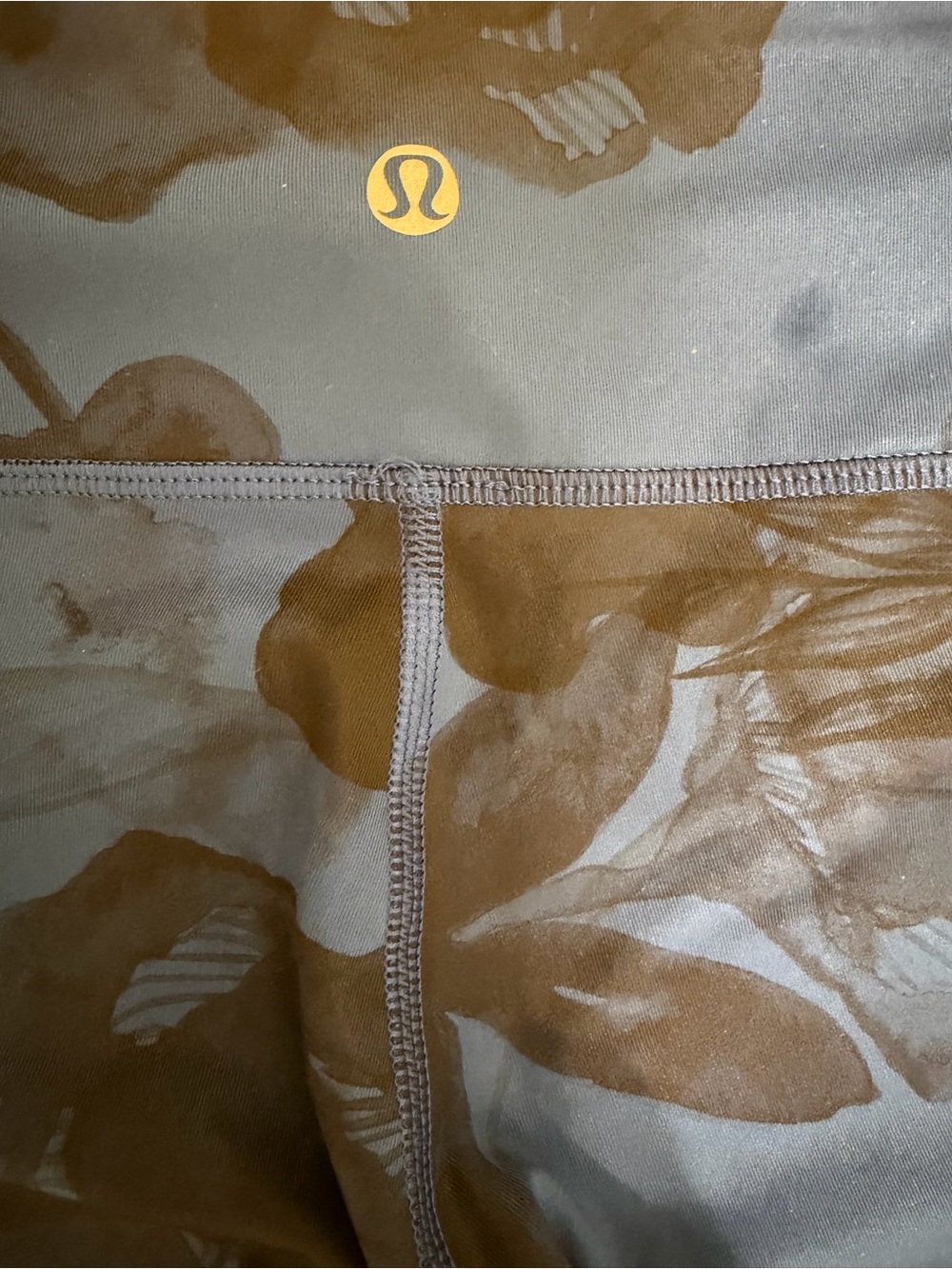 lululemon athletica Blue and Black Floral Leggings - Picture 4 of 5